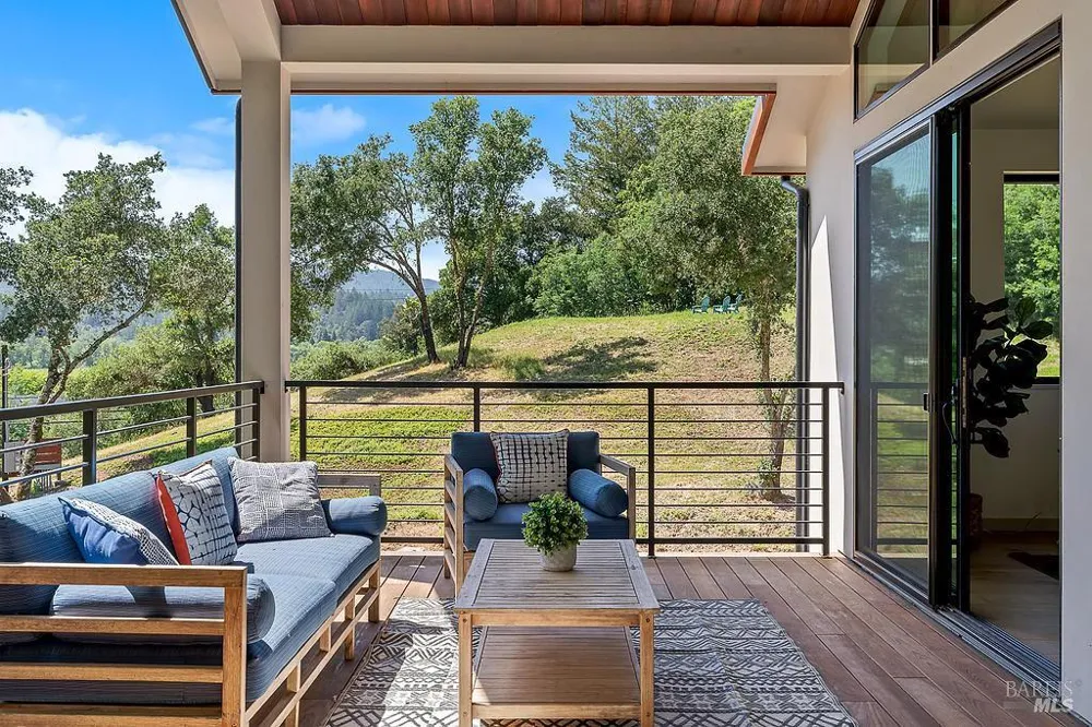 1099 Dry Creek Road Healdsburg, CA 95448