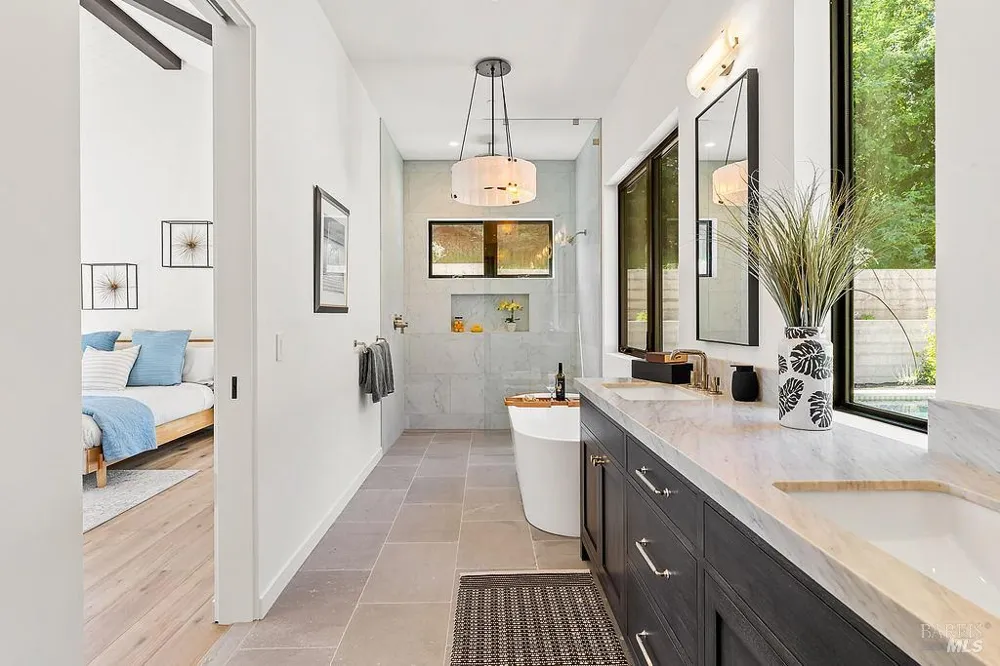 1099 Dry Creek Road Healdsburg, CA 95448