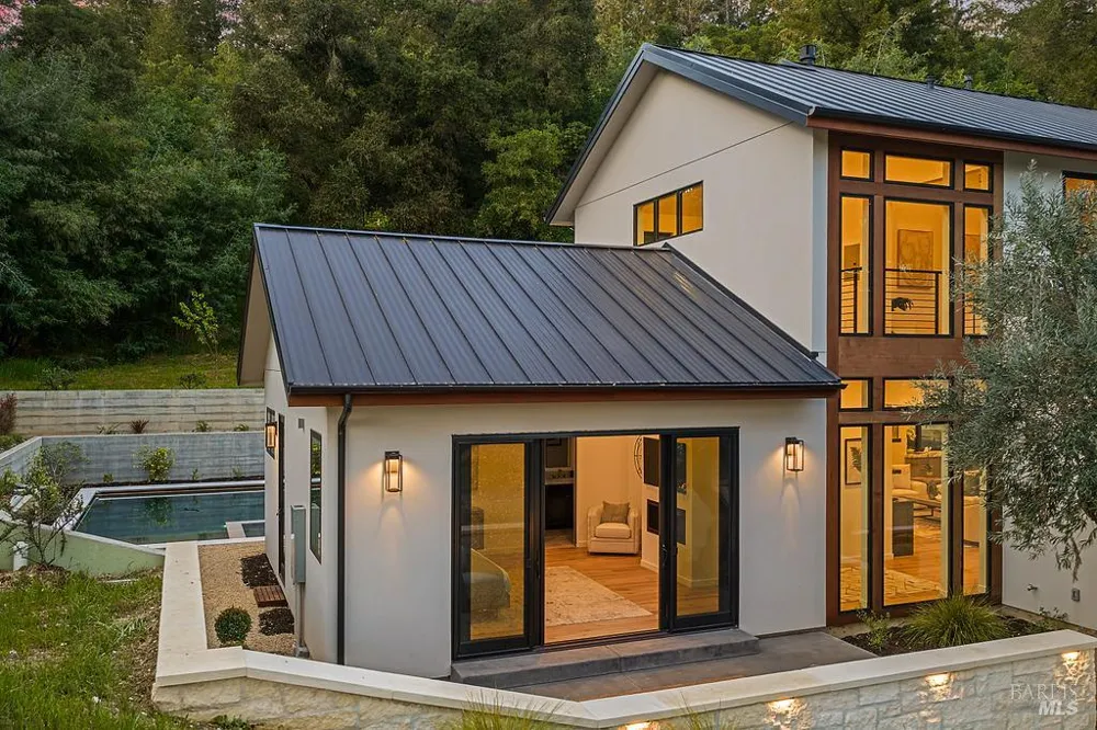 1099 Dry Creek Road Healdsburg, CA 95448