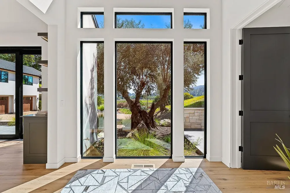1099 Dry Creek Road Healdsburg, CA 95448