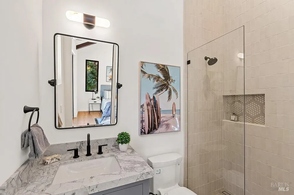 1099 Dry Creek Road Healdsburg, CA 95448