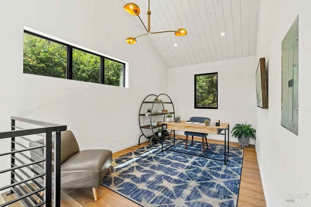 1099 Dry Creek Road Healdsburg, CA 95448
