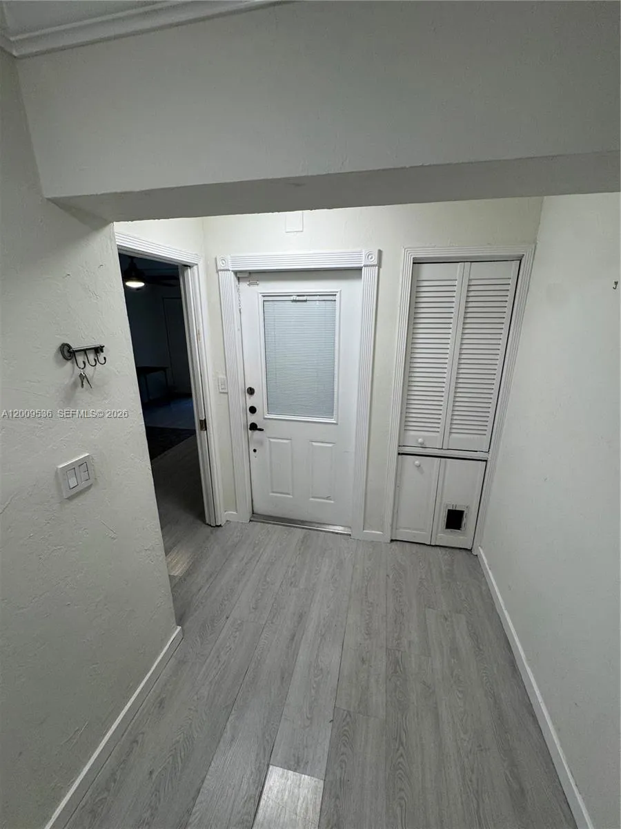 295 Jacaranda Dr #20 Plantation, FL 33324