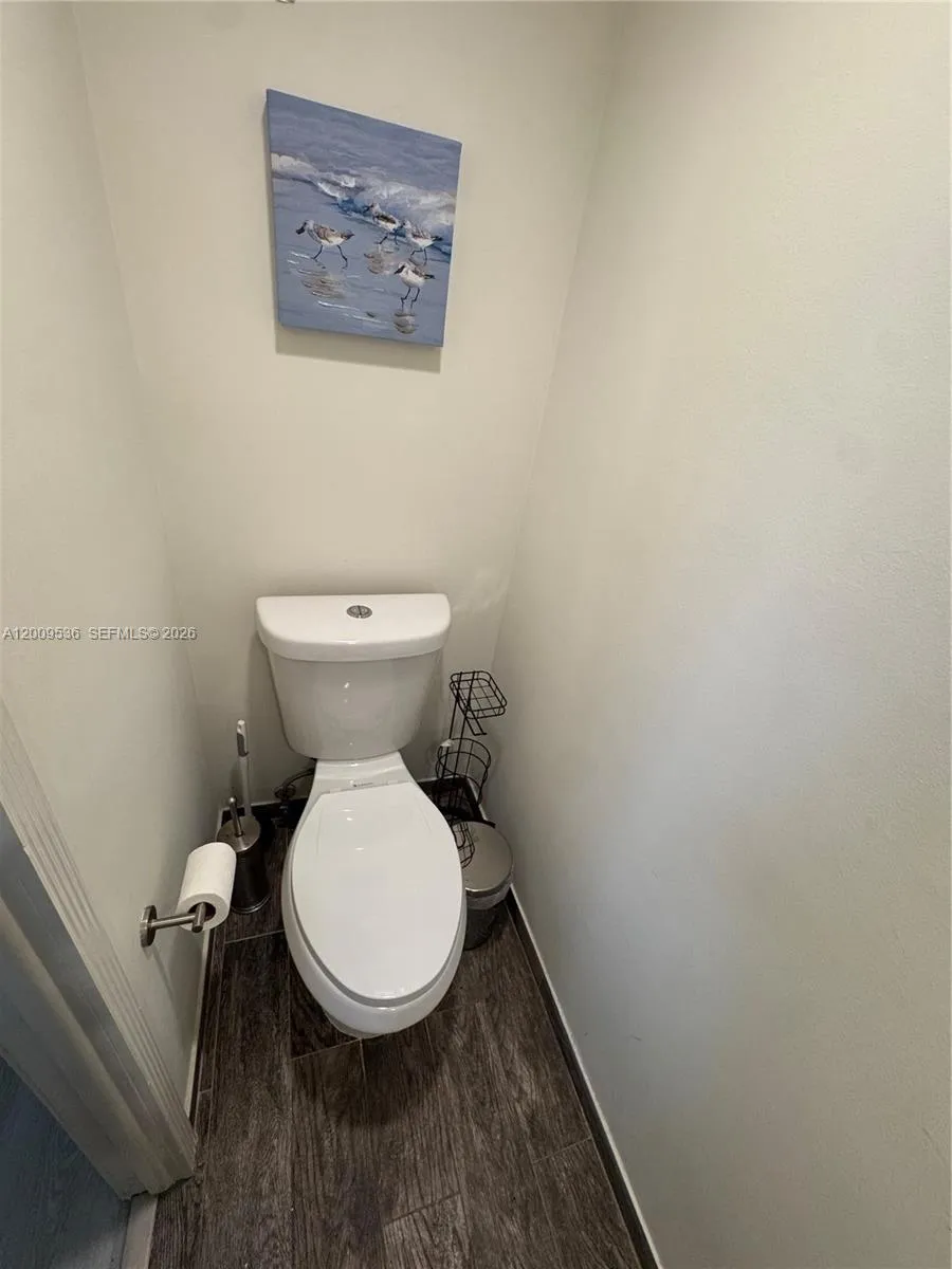 295 Jacaranda Dr #20 Plantation, FL 33324