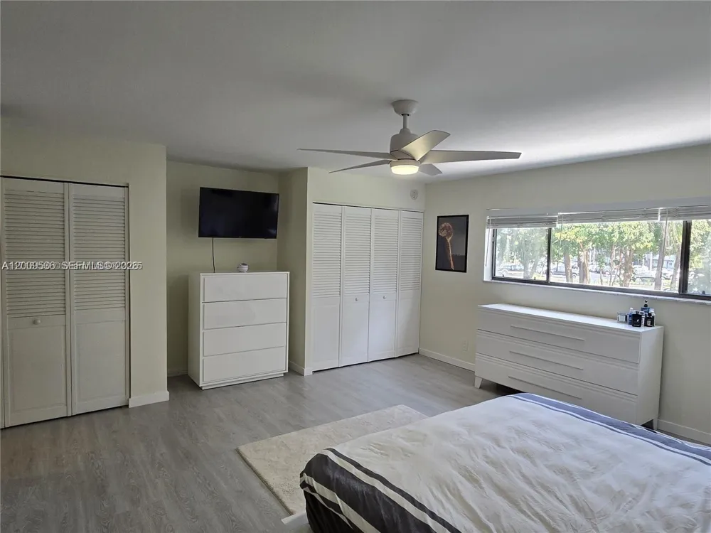 295 Jacaranda Dr #20 Plantation, FL 33324