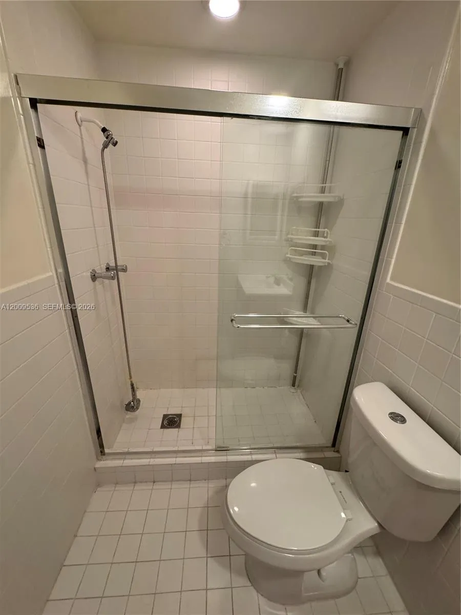 295 Jacaranda Dr #20 Plantation, FL 33324