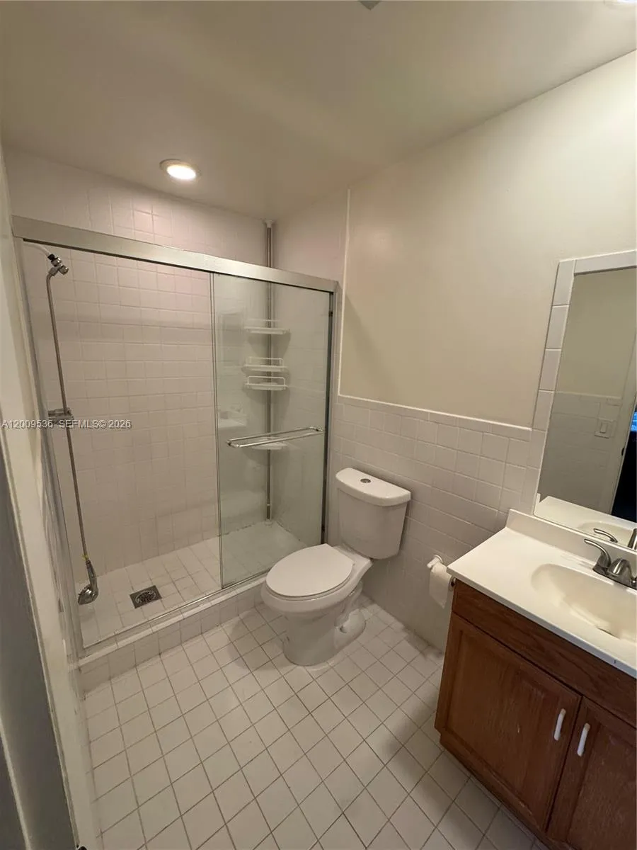 295 Jacaranda Dr #20 Plantation, FL 33324
