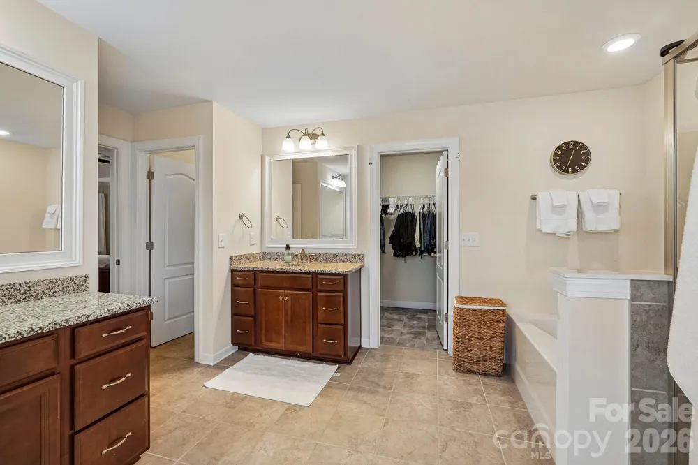 2006 Topaz Plaza Davidson, NC 28036