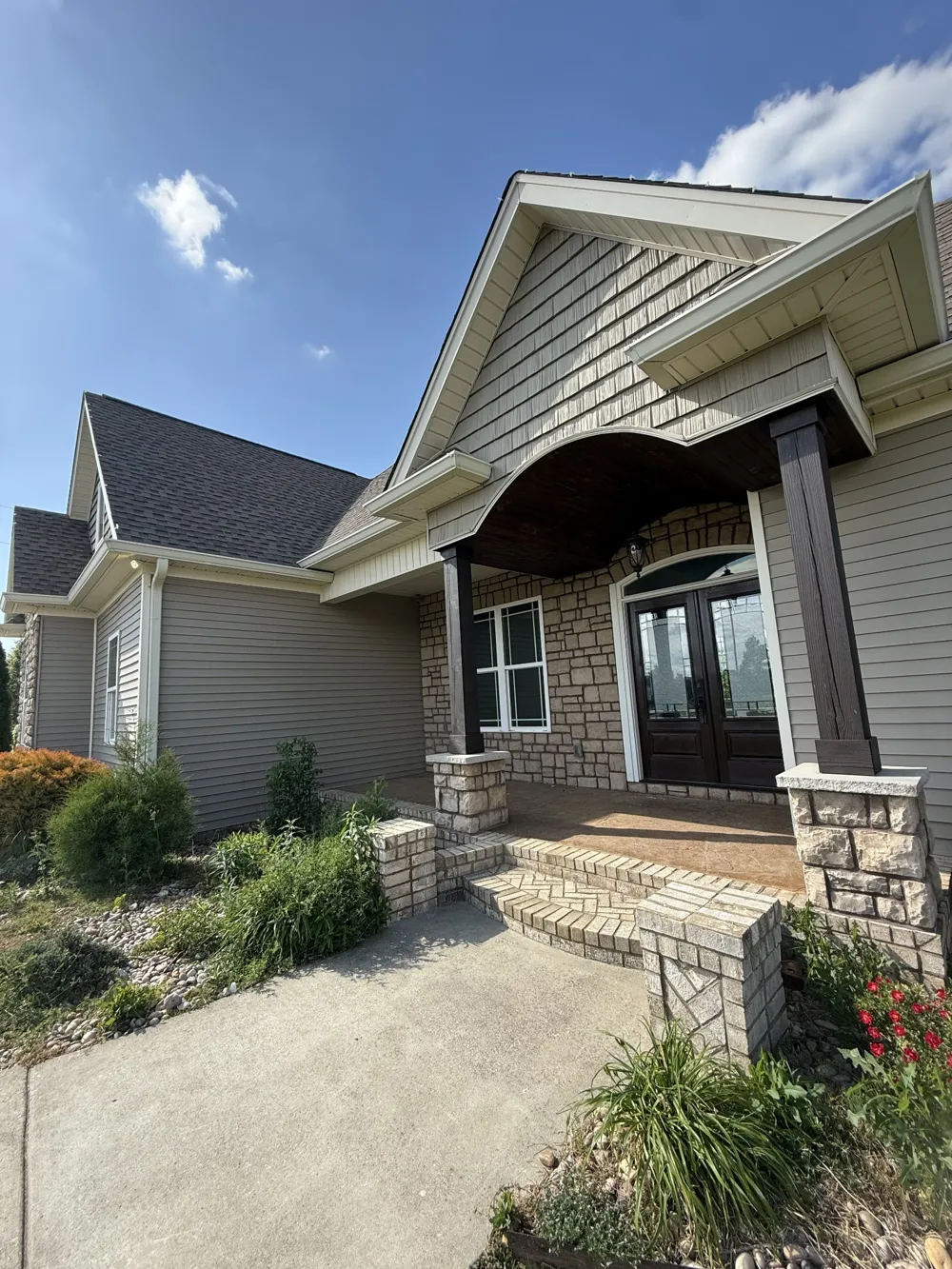 702 Parker Ln Lafayette, TN 37083