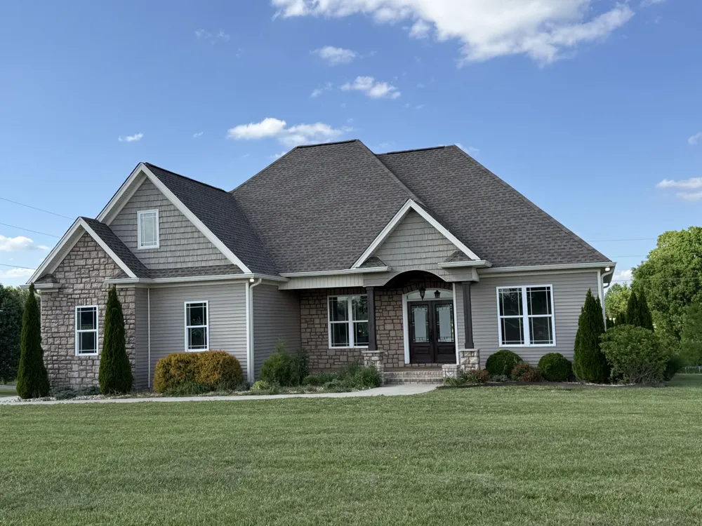 702 Parker Ln Lafayette, TN 37083