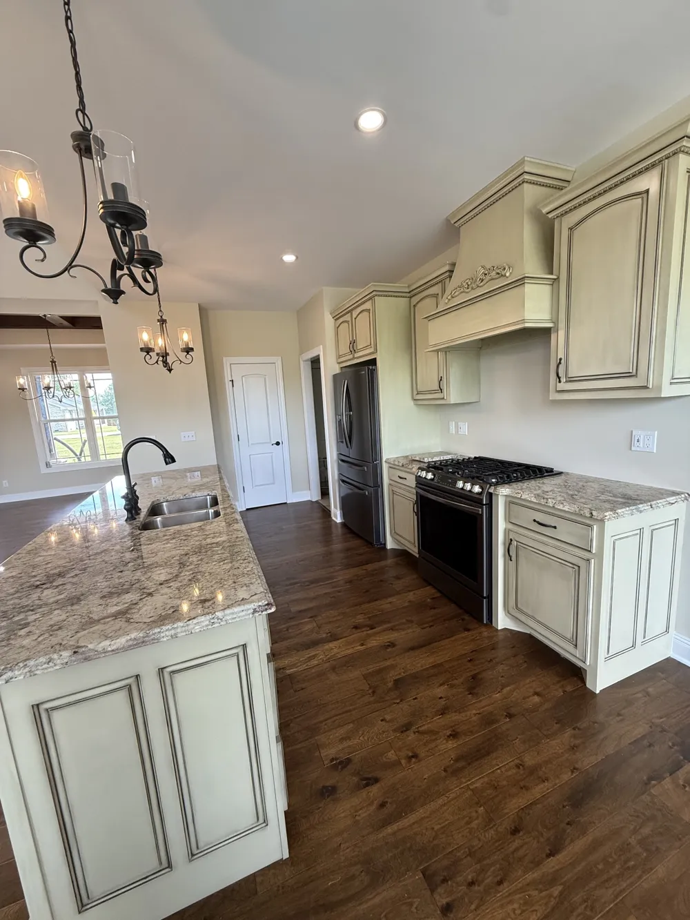 702 Parker Ln Lafayette, TN 37083