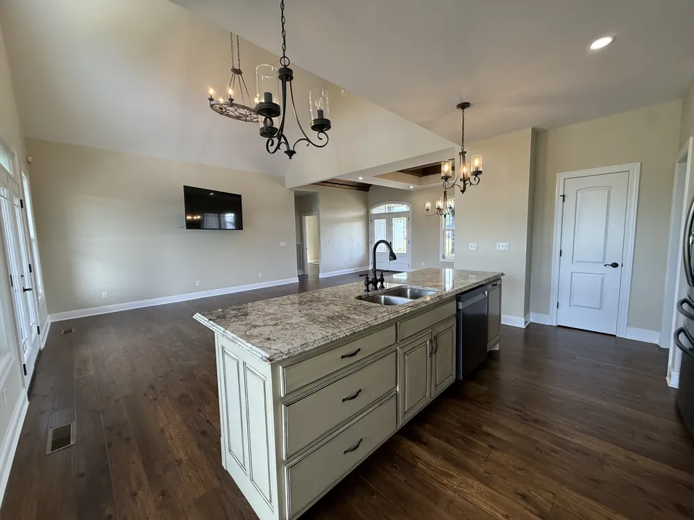 702 Parker Ln Lafayette, TN 37083
