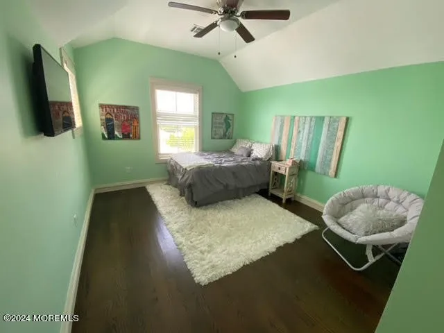 305 Newark Avenue Point Pleasant Beach, NJ 08742