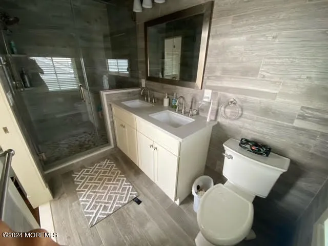 305 Newark Avenue Point Pleasant Beach, NJ 08742