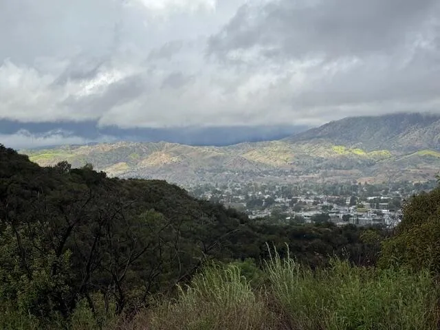 High Top Drive Tujunga, CA 91042