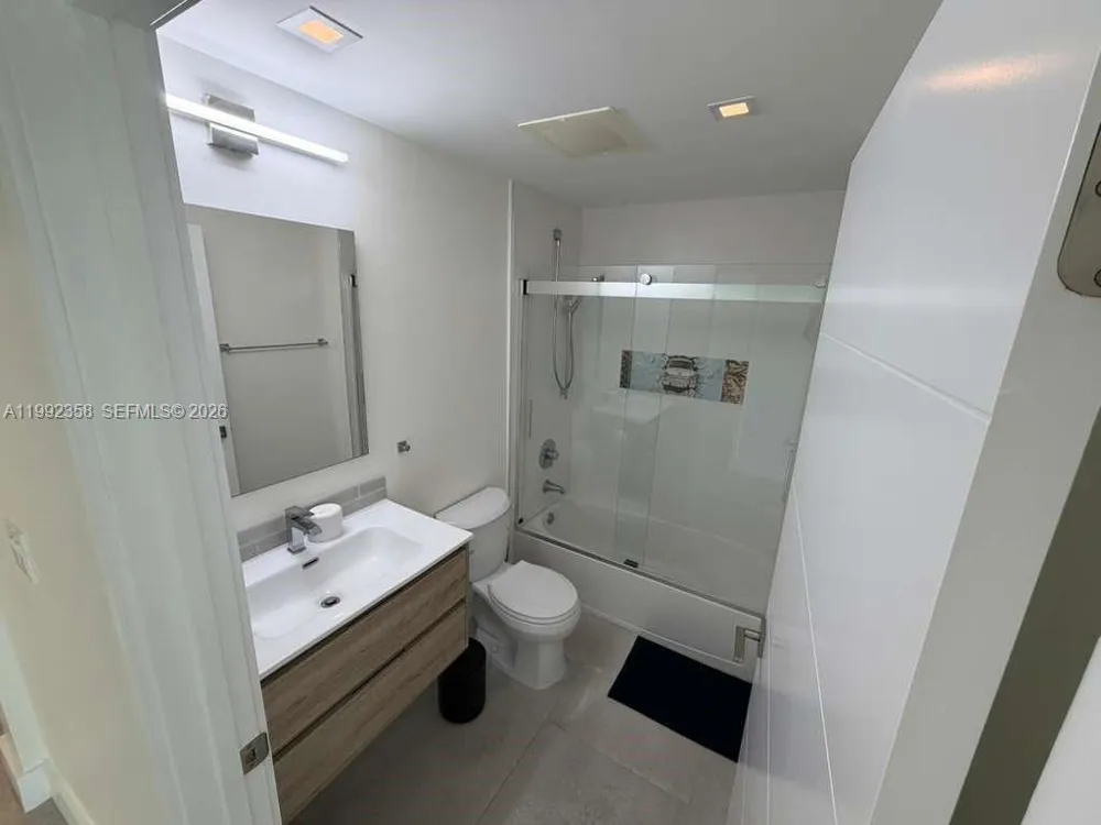 3330 NE 190th St #710 Aventura, FL 33180