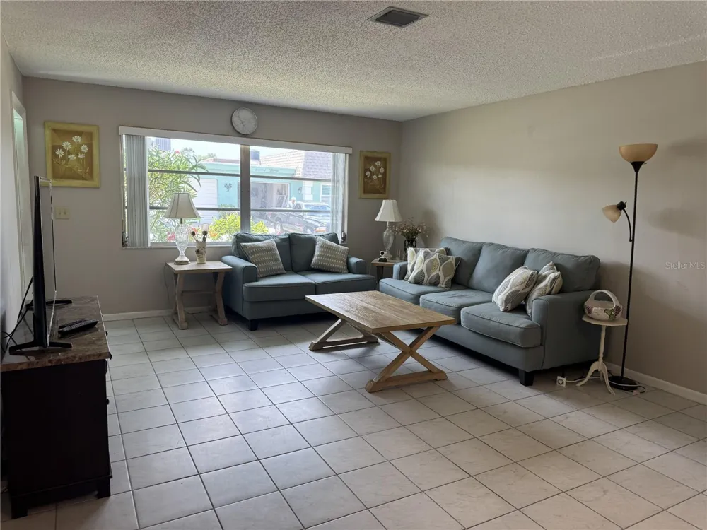 7007 VERSAILLES #n/a Pinellas Park, FL 33781