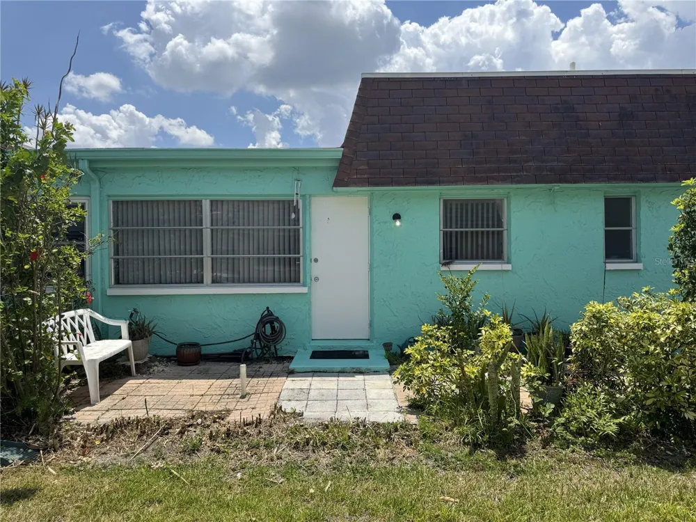 7007 VERSAILLES #n/a Pinellas Park, FL 33781