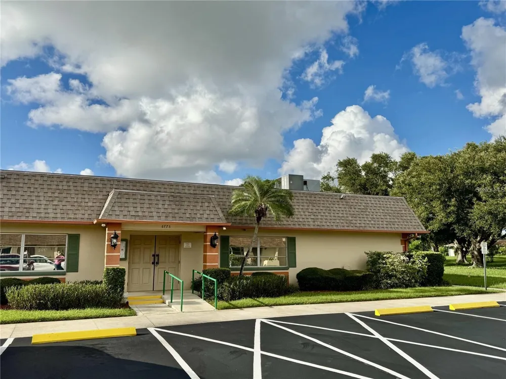7007 VERSAILLES #n/a Pinellas Park, FL 33781