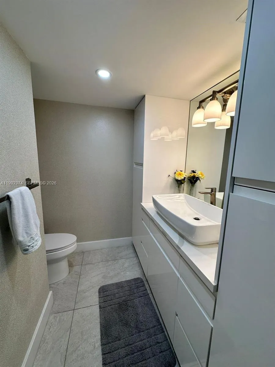 2751 S Ocean Dr #508S Hollywood, FL 33019