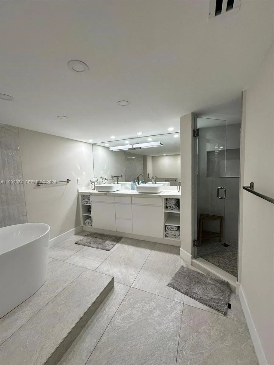 2751 S Ocean Dr #508S Hollywood, FL 33019