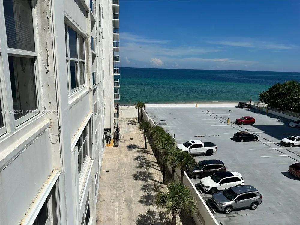 2751 S Ocean Dr #508S Hollywood, FL 33019
