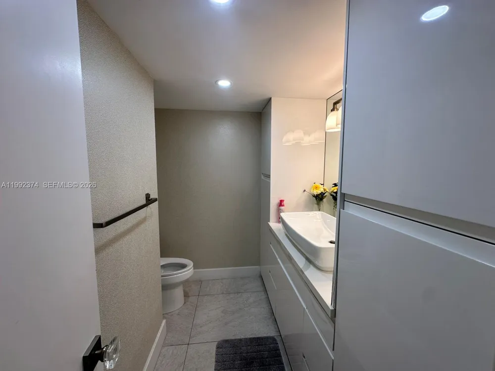2751 S Ocean Dr #508S Hollywood, FL 33019