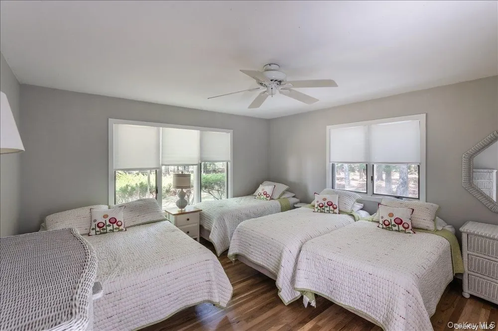 13 Van Scoys Path W East Hampton, NY 11937