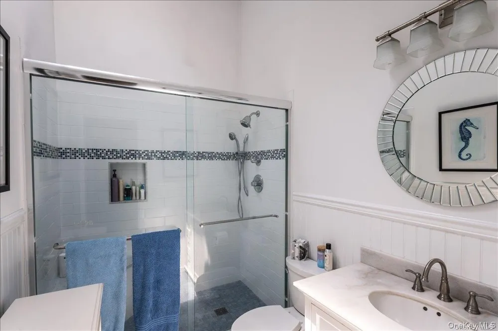 13 Van Scoys Path W East Hampton, NY 11937
