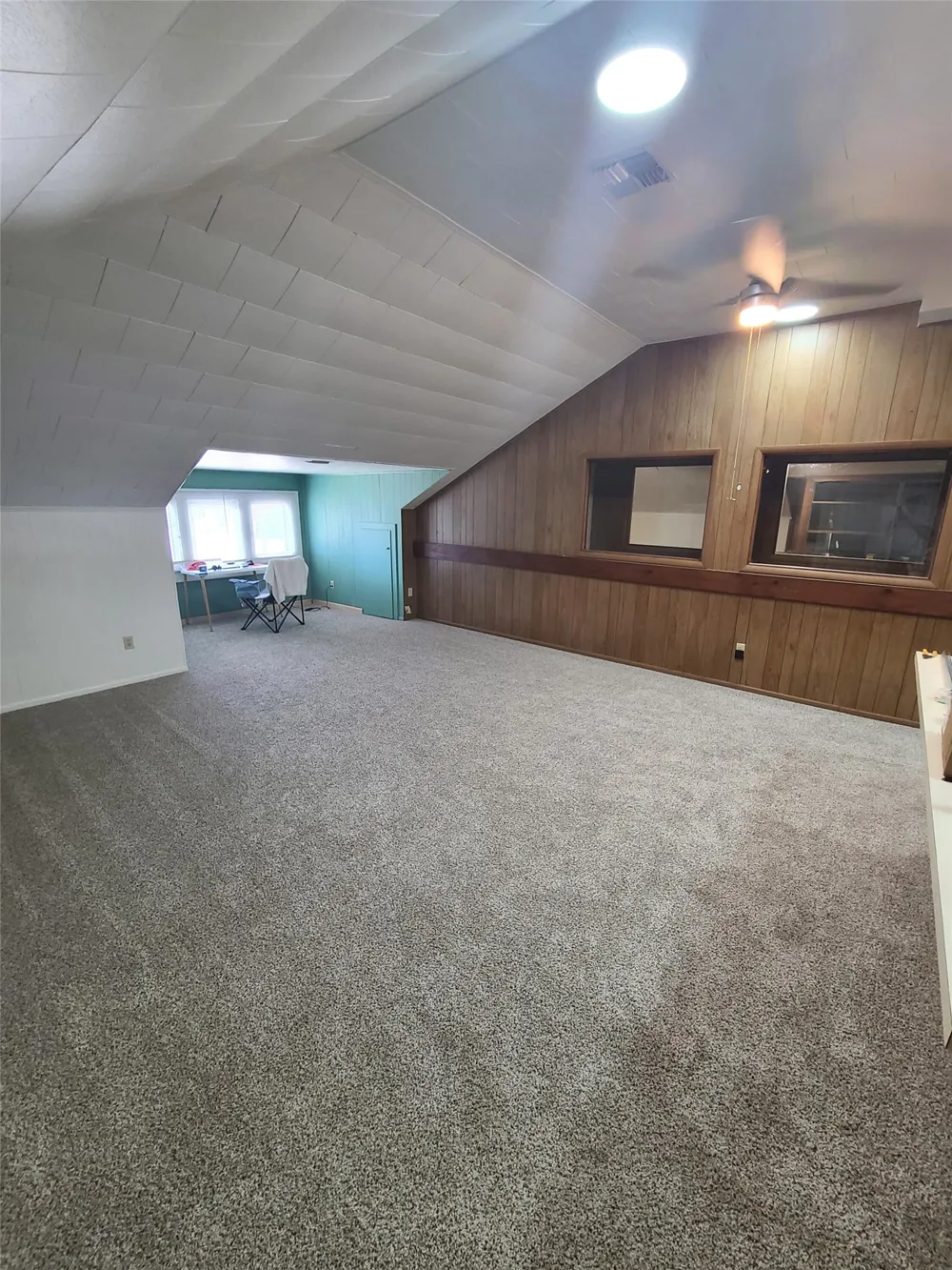 615 E Washington Street Giddings, TX 78942