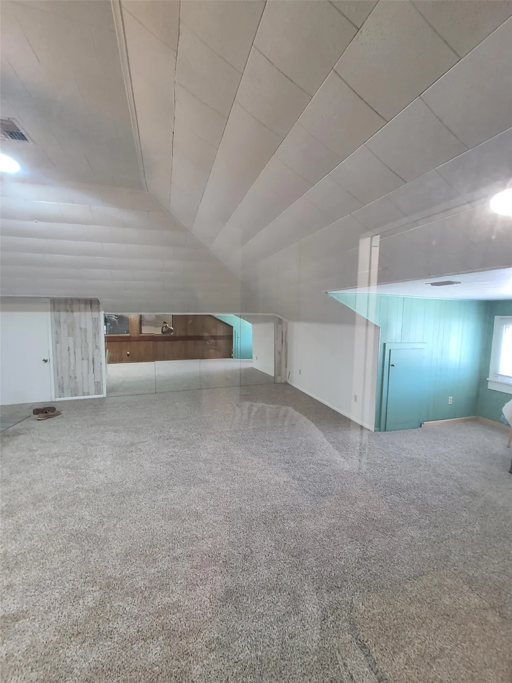 615 E Washington Street Giddings, TX 78942