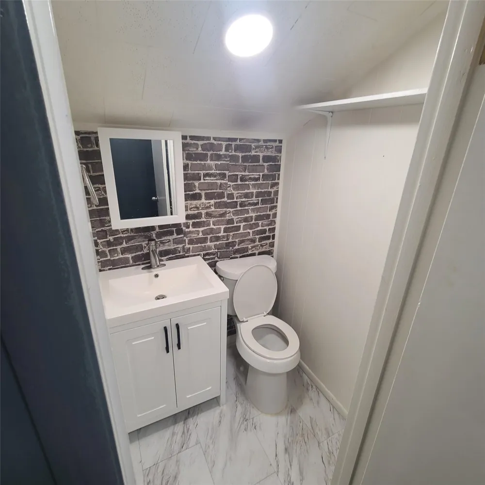 615 E Washington Street Giddings, TX 78942