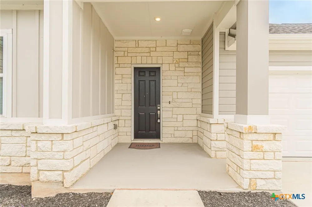 404 Eagle Drive #101 San Marcos, TX 78666