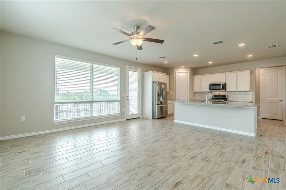 404 Eagle Drive #101 San Marcos, TX 78666