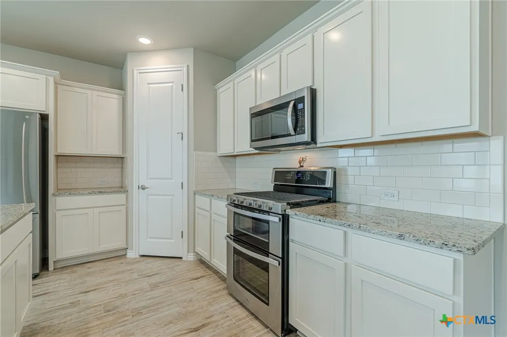 404 Eagle Drive #101 San Marcos, TX 78666