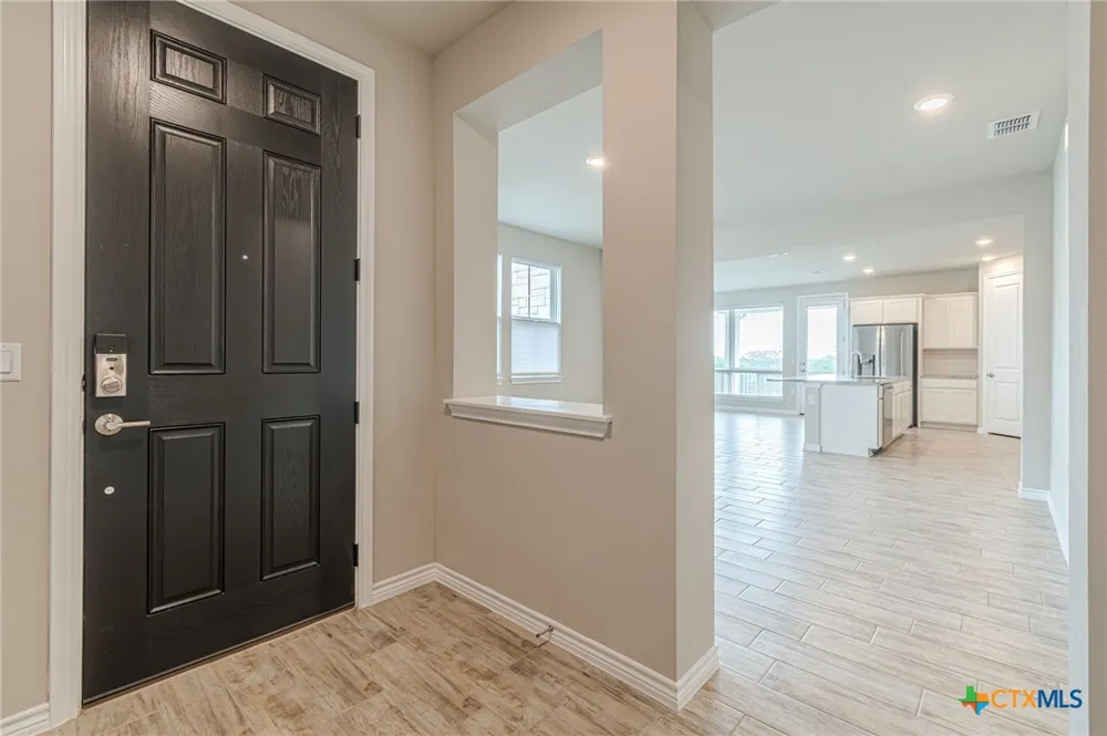 404 Eagle Drive #101 San Marcos, TX 78666
