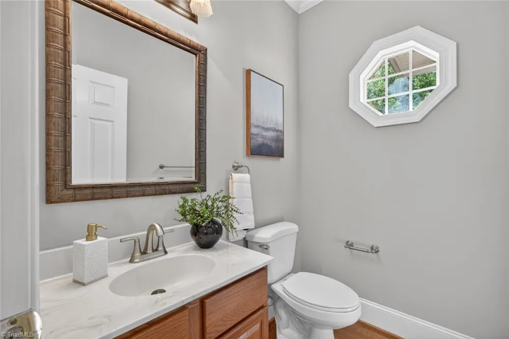 1747 Scalesville Road Summerfield, NC 27358
