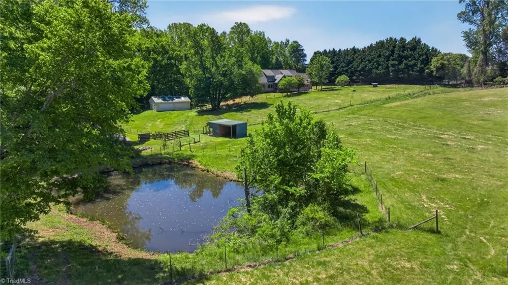 1747 Scalesville Road Summerfield, NC 27358