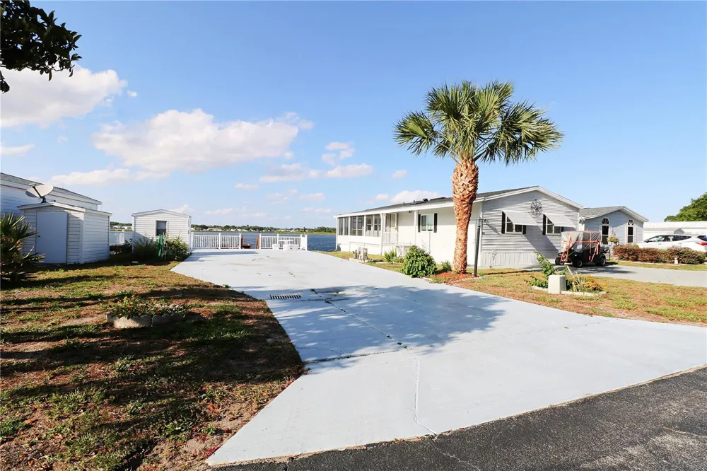 7205 WINDSONG DRIVE Lake Wales, FL 33898