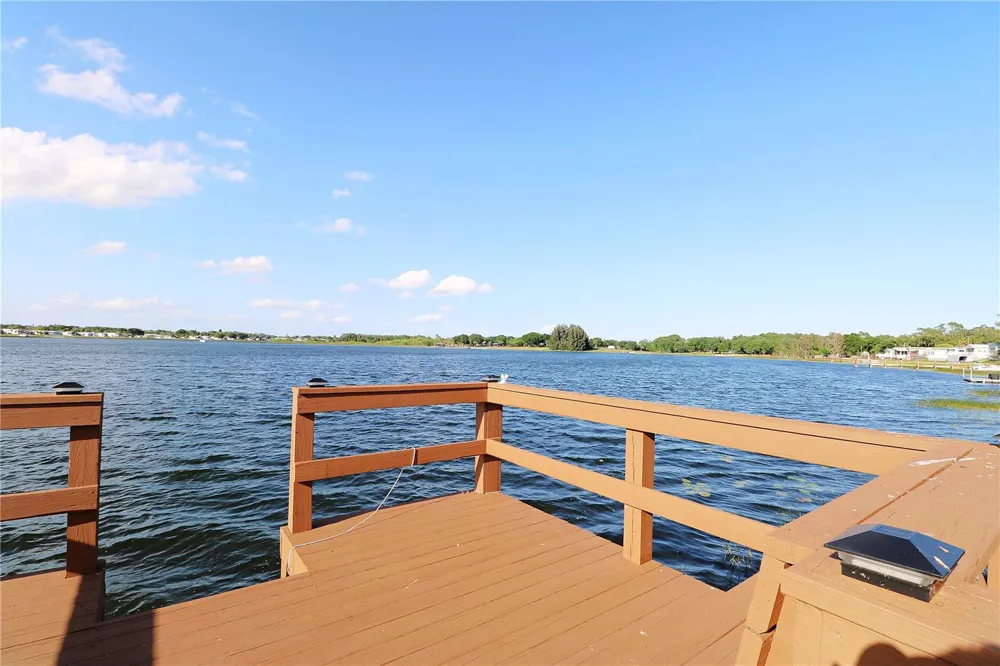 7205 WINDSONG DRIVE Lake Wales, FL 33898