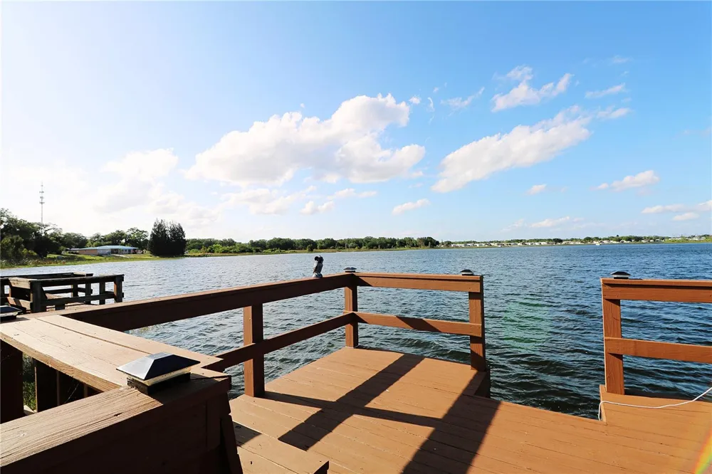 7205 WINDSONG DRIVE Lake Wales, FL 33898