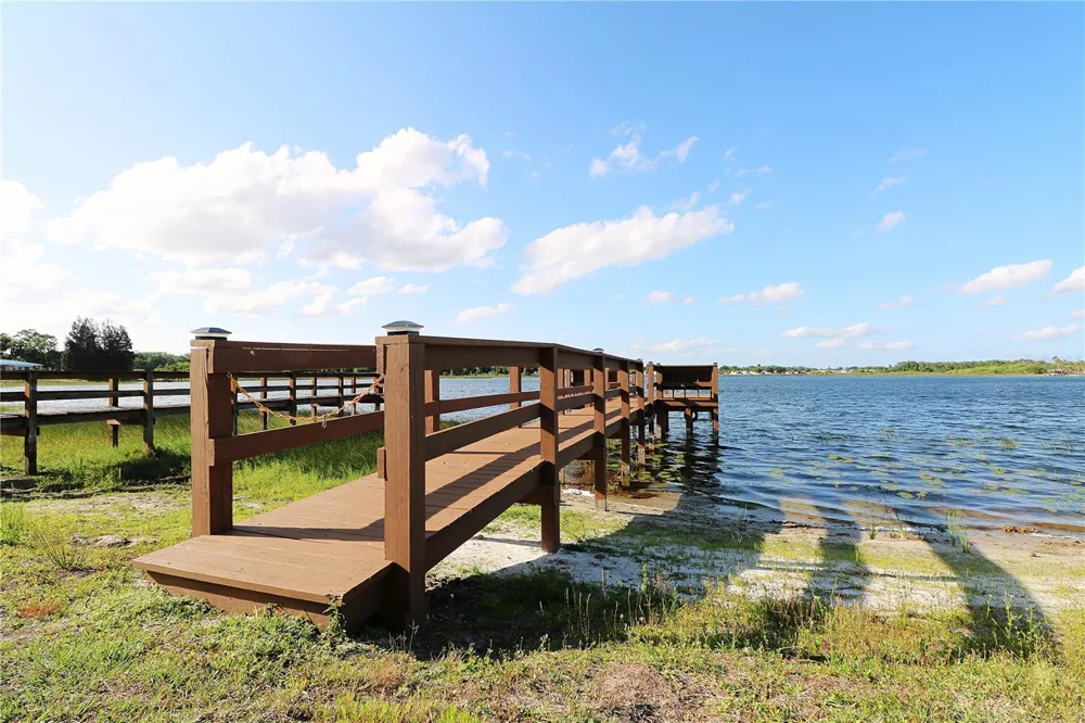 7205 WINDSONG DRIVE Lake Wales, FL 33898