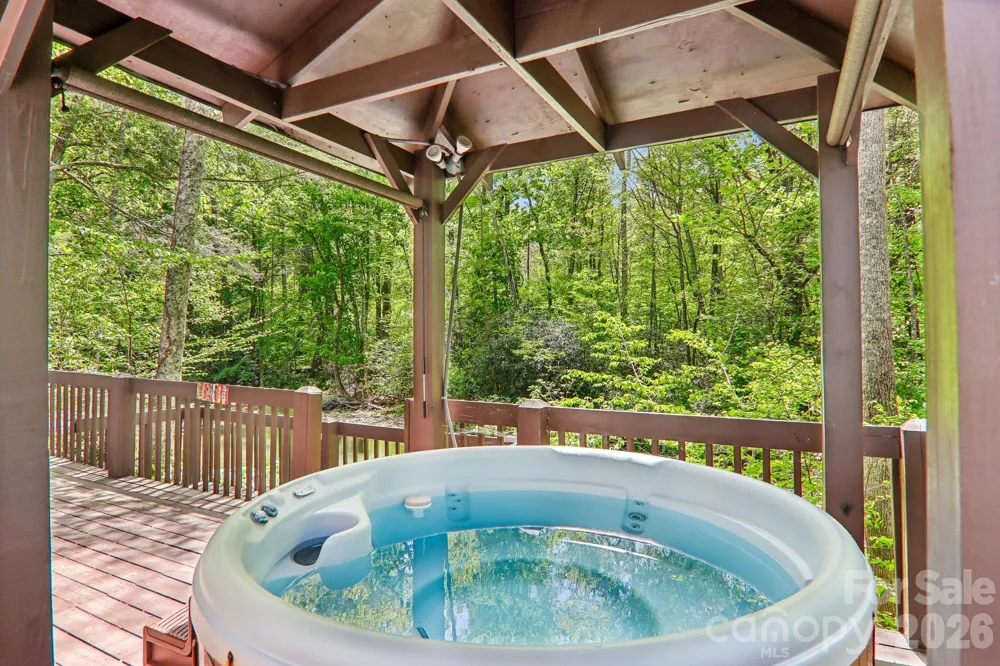 12 Indian Trace Road Maggie Valley, NC 28751