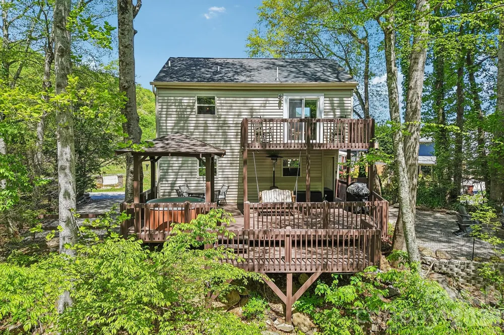 12 Indian Trace Road Maggie Valley, NC 28751