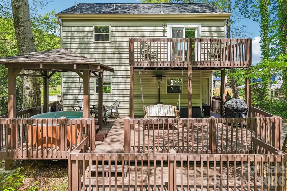 12 Indian Trace Road Maggie Valley, NC 28751