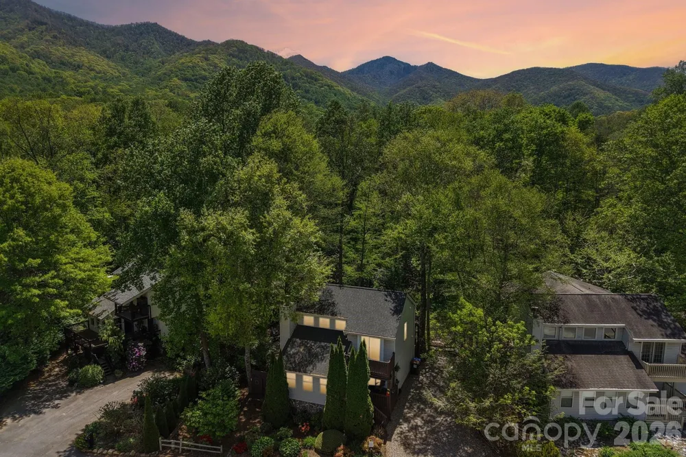 12 Indian Trace Road Maggie Valley, NC 28751