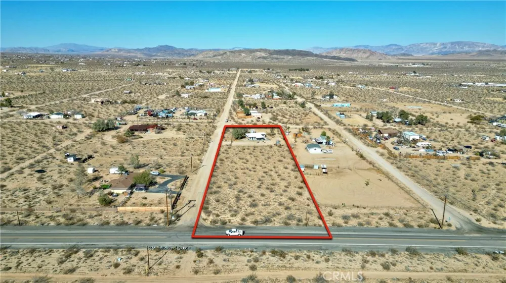 915 Dakota Lane Landers, CA 92285