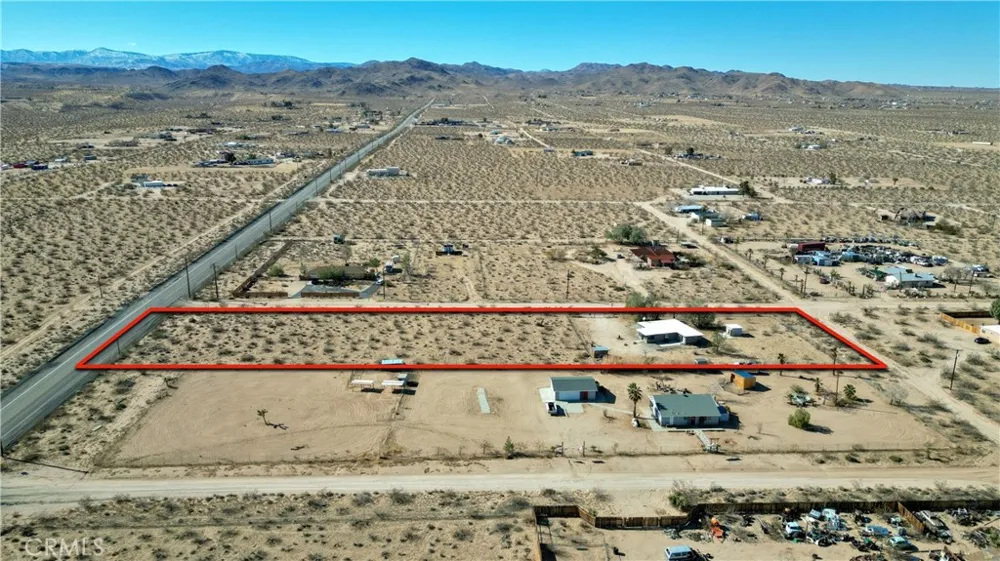 915 Dakota Lane Landers, CA 92285