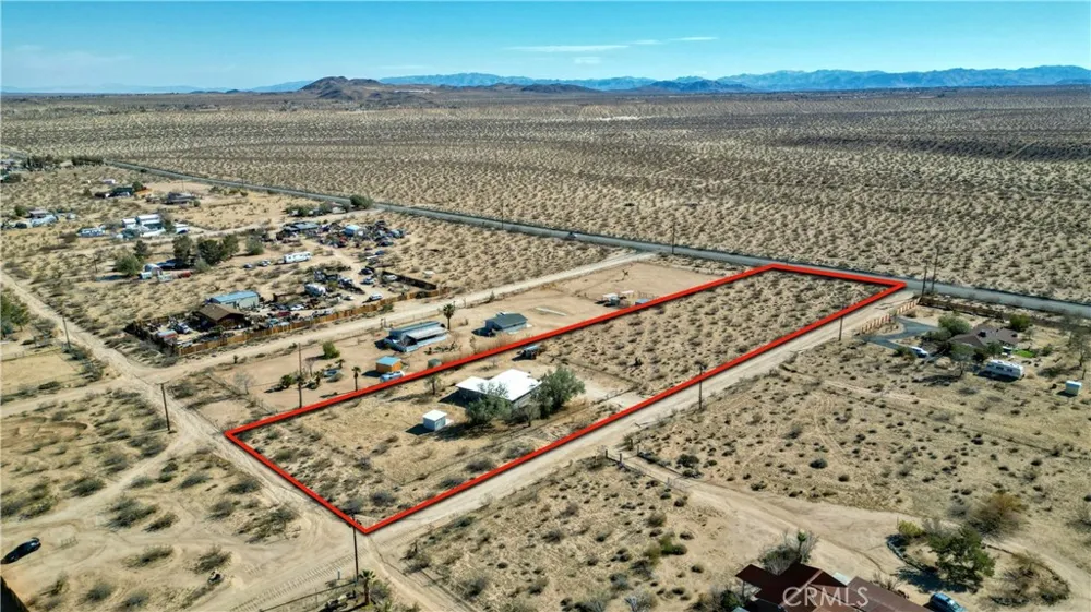 915 Dakota Lane Landers, CA 92285