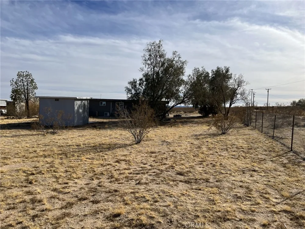 915 Dakota Lane Landers, CA 92285